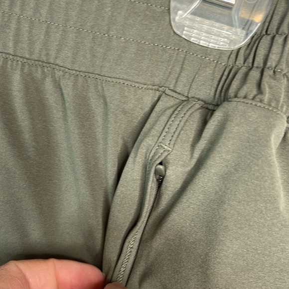 Lululemon Power Stride Short *2.5" Grey Sage Run Side Slits Elastic Drawcord 8 - Picture 6 of 9